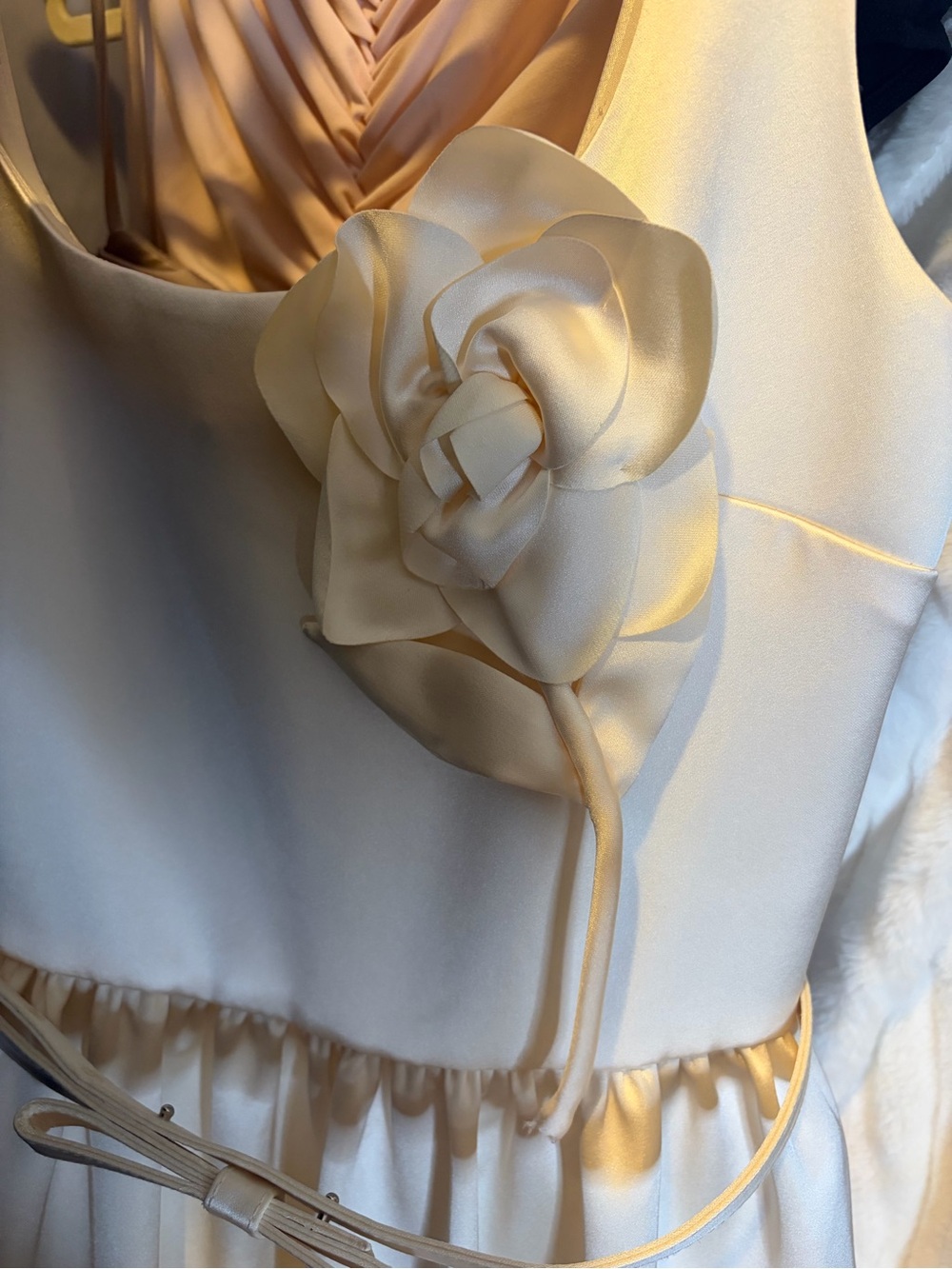 SELF-PORTRAIT
Appliquéd belted satin midi dress - Picture 15 of 16